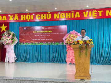 Trung tâm GDTX tỉnh An Giang phối hợp với trường ĐH Xây dựng miền Tây khai giảng lớp Kỹ thuật cấp thoát nước trình độ đại học, hình thức vừa làm vừa học