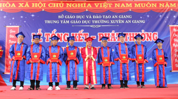 Trung tâm GDTX An Giang long trọng tổ chức Lễ Tổng kết năm học 2024-2025: Nhìn lại một năm nỗ lực và thành công