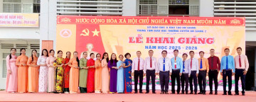 TRUNG TÂM GDTX AN GIANG 2 TƯNG BỪNG KHAI GIẢNG NĂM HỌC MỚI 2025-2026: KHÍ THẾ MỚI, QUYẾT TÂM MỚI